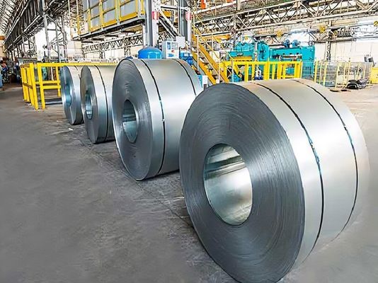 แถบโลหะกว้าง 317L AISI แถบสแตนเลส 6m HL พื้นผิวเสร็จแล้ว